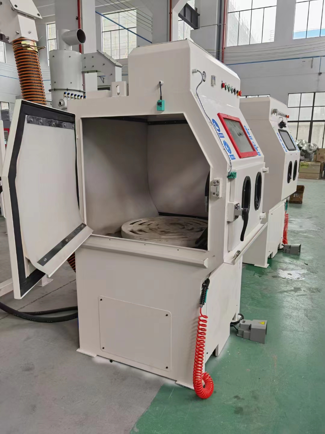 茂名移动式抛丸机的工作原理?